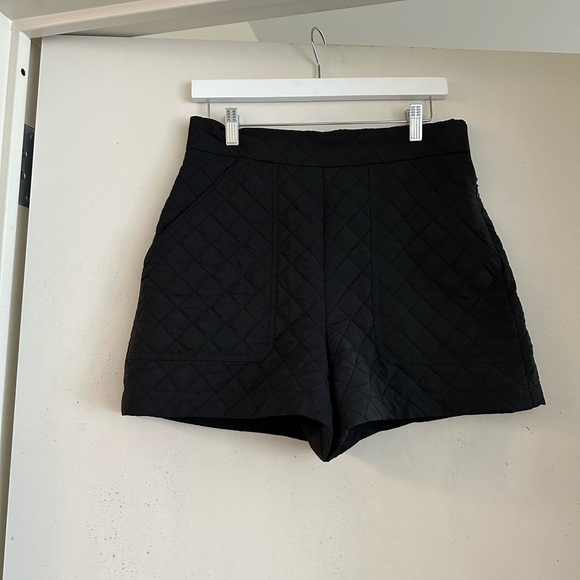 Zara Black Quilted Bermuda Shorts - Picture 5 of 8